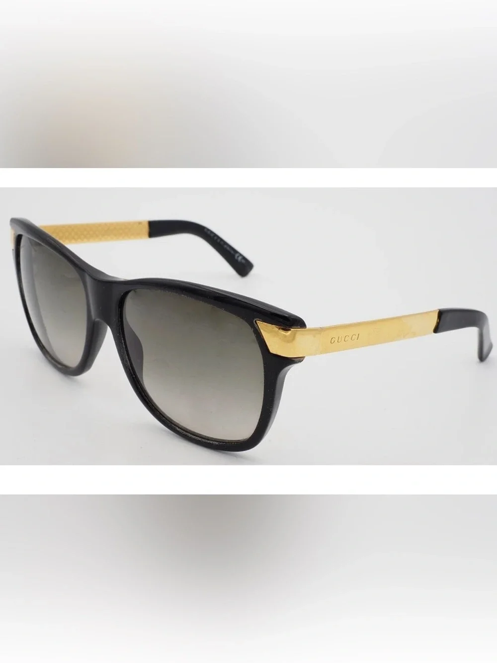 Gucci Black and Gold Unisex Sunglasses with Gradient Lenses
